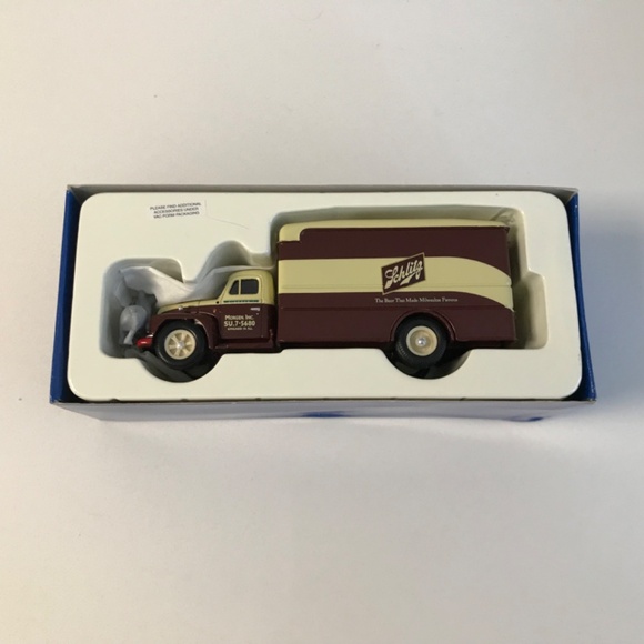 Corgi Classics Limited Edition Schlitz Diamond T620 Morgan Box Van 1:50  NIB - Picture 7 of 13